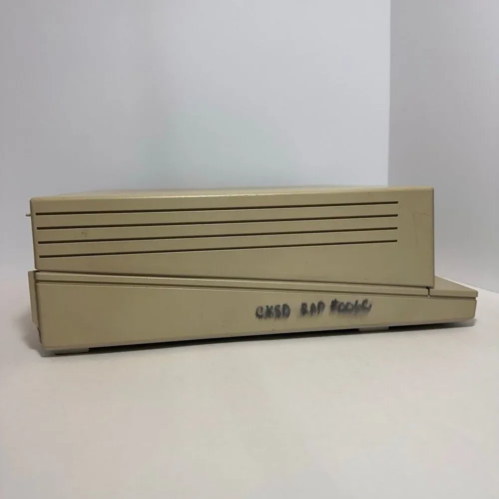 Vintage Apple IIGS Computer Powers ON